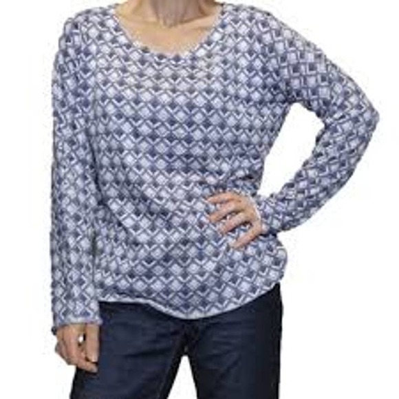 Nally & Millie Sweaters - Nally & Millie USA Blue Geometric Print Thin Knit Sweater     Size: M